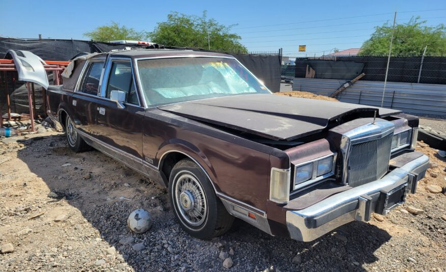 LINCOLN TOWN CAR 1988 – DD2109