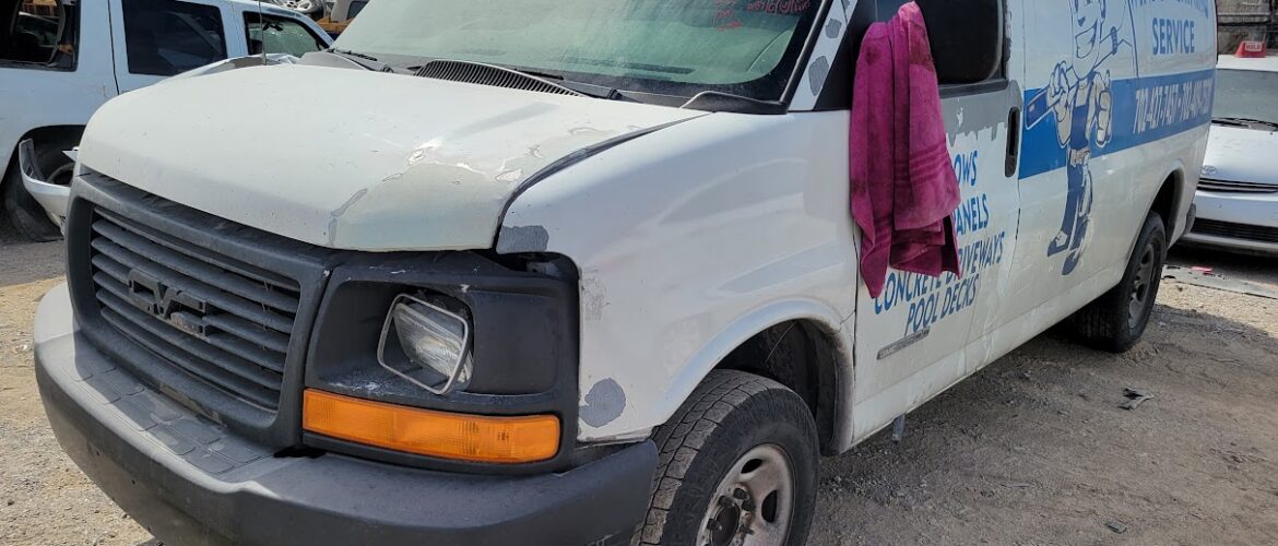 2004 GMC Savana – DD3039