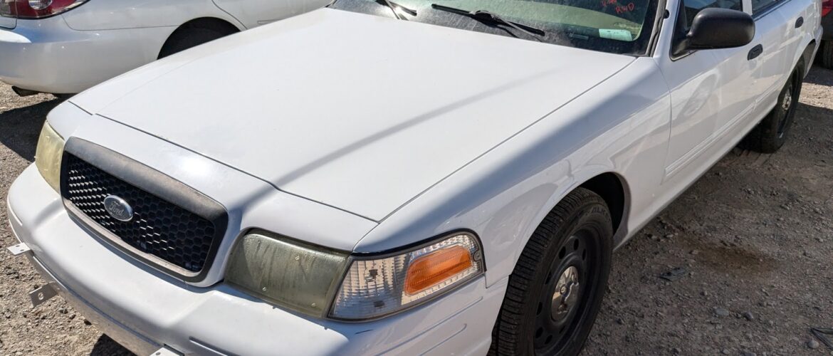 2011 FORD CROWN VIC – DD3254