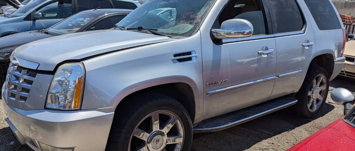 2012 CADILLAC ESCALADE – DD3320