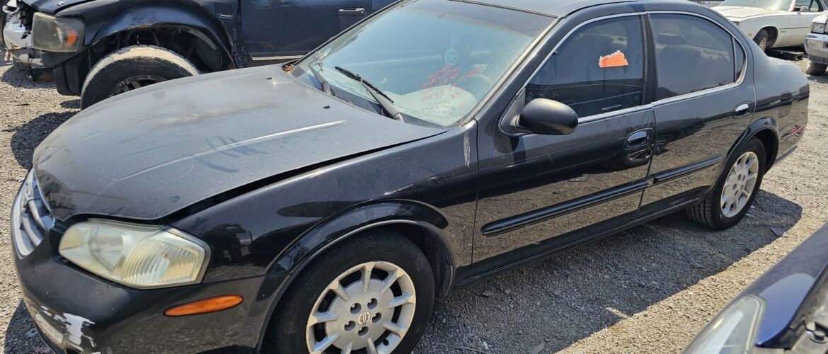 2000 NISSAN MAXIMA – DD3289