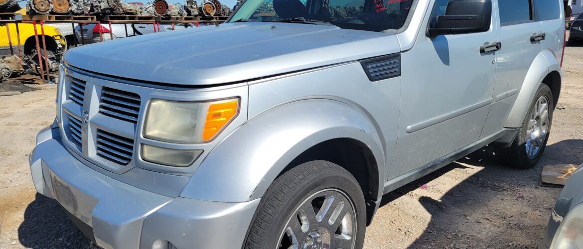 2011 DODGE NITRO – DD3330