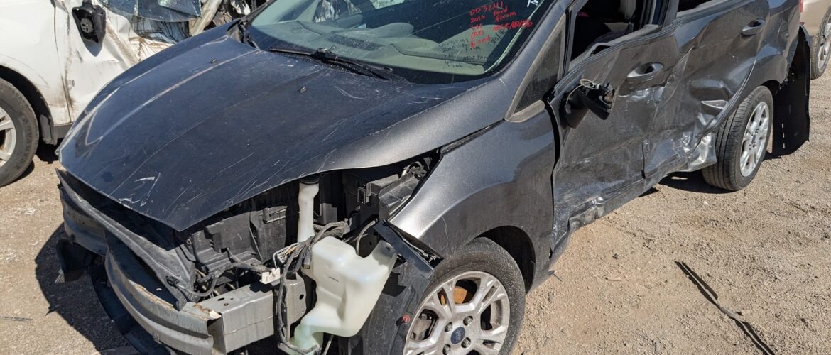 2015 FORD FIESTA – DD3241