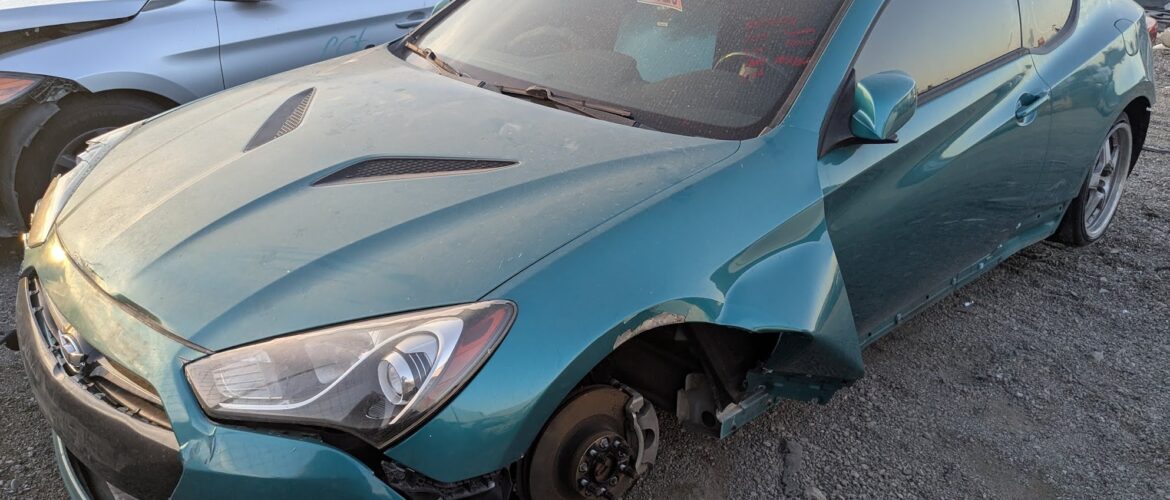 2013 HYUNDAI GENESIS – DD3376