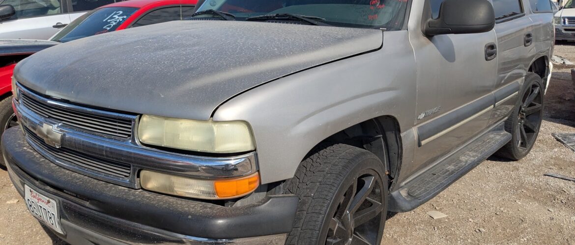 2003 CHEVY TAHOE – DD3453