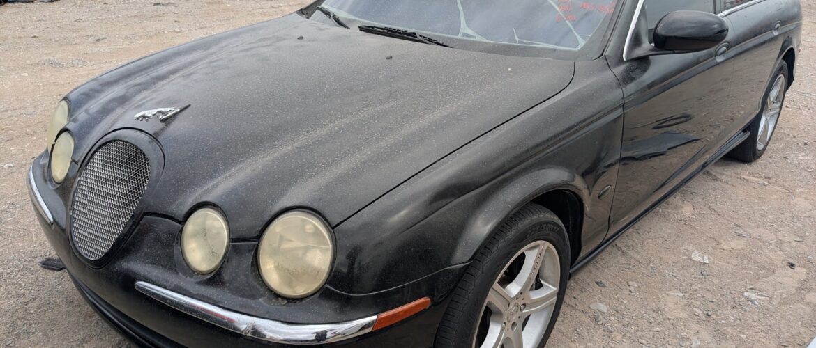 2004 JAGUAR S-TYPE – DD3420