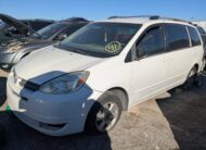TOYOTA SIENNA 2004 – DD3510