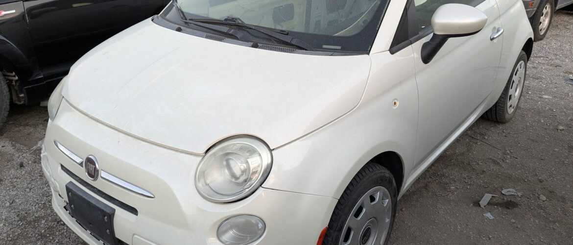2013 FIAT 500 – DD3582