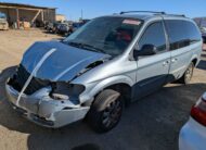 CHRYSLER TOWN & COUNTRY 2005 – DD3845