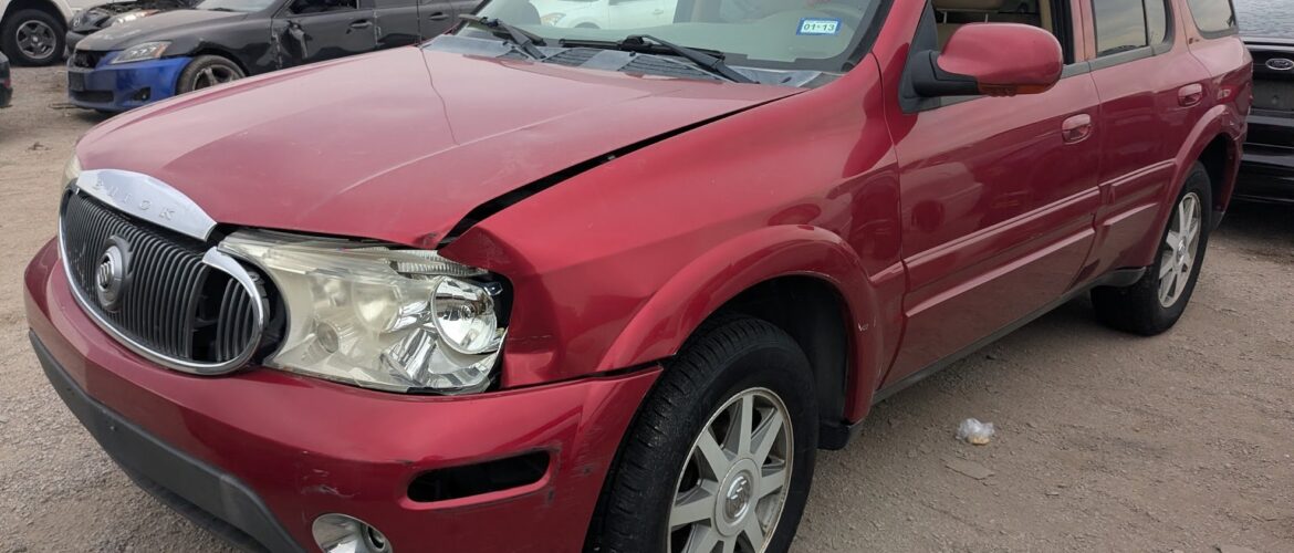 2004 BUICK RAINIER – DD3812