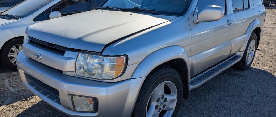 2003 INFINITI QX4 – DD3739