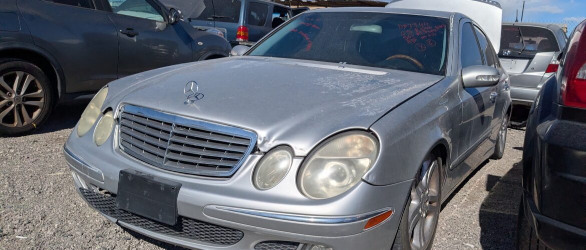 2005 MERCEDES E500 – DD3944