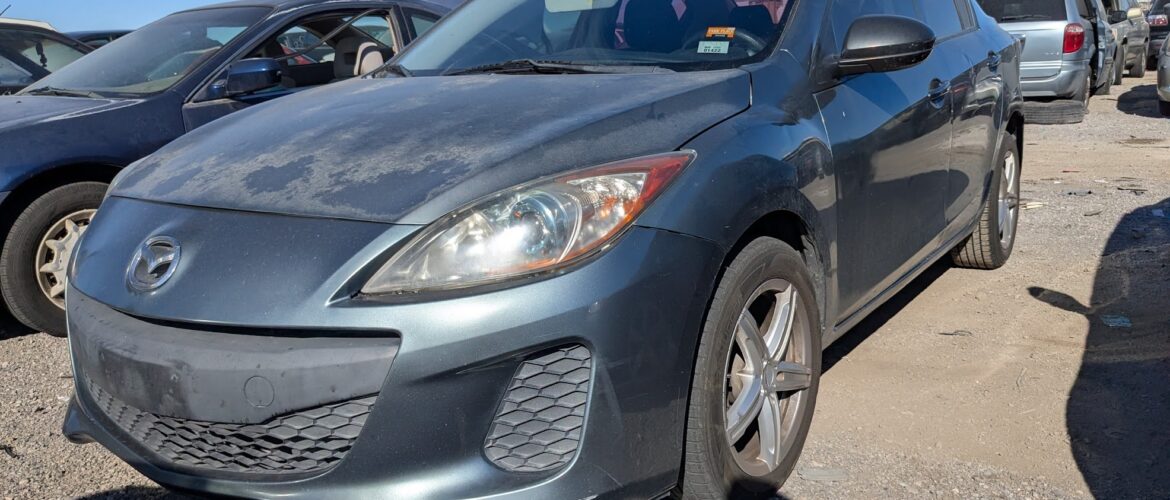 2013 MAZDA 3 – DD3929