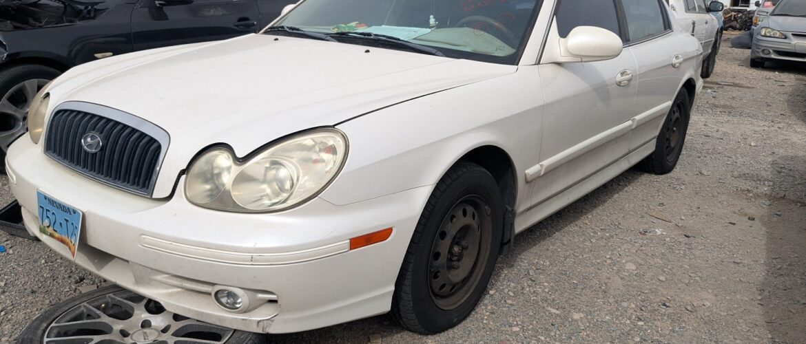 2003 HYUNDAI SONATA – DD3956