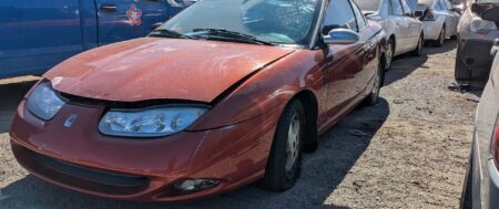 2002 SATURN SC2 – DD3959