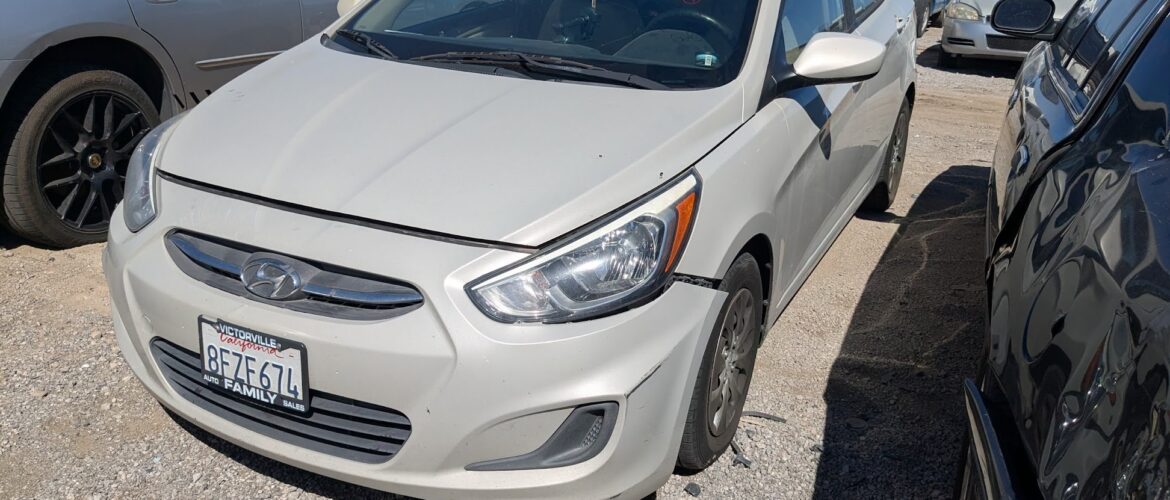 2016 HYUNDAI ACCENT – DD4038