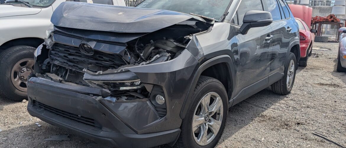 2020 TOYOTA RAV4 – DD4013