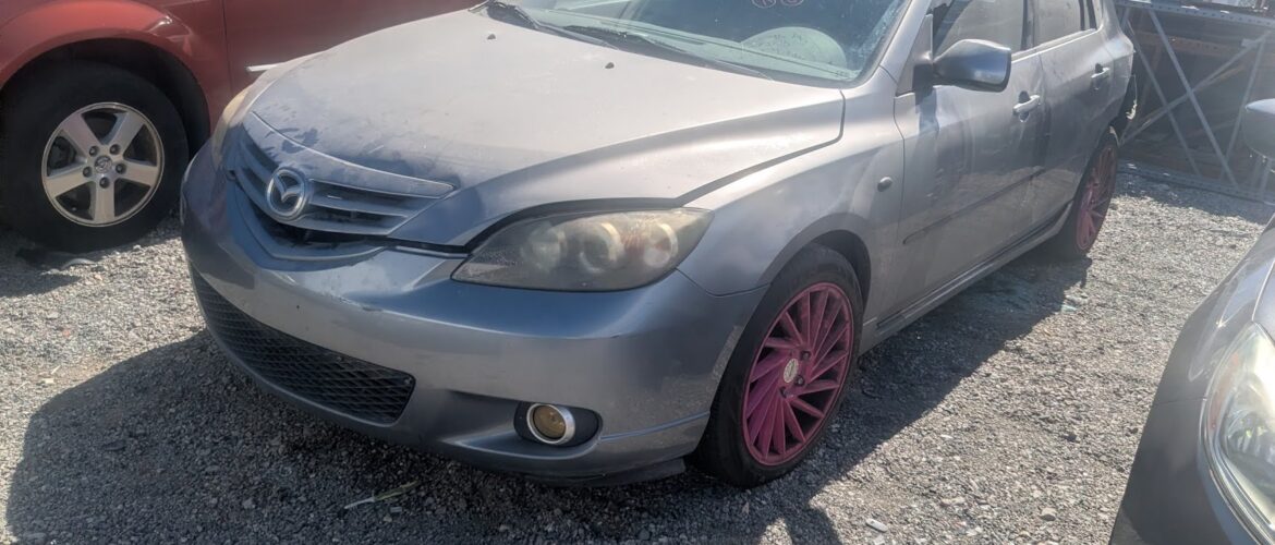 2005 MAZDA 3 – DD4018