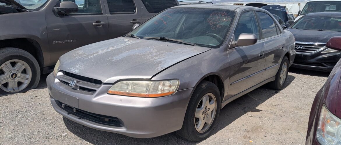 2000 HONDA ACCORD – DD4057