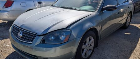 2003 NISSAN ALTIMA – DD4059