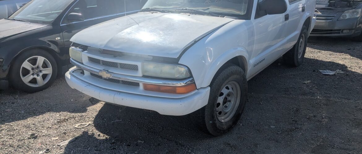 2004 CHEVY S10 BLAZER – DD4029