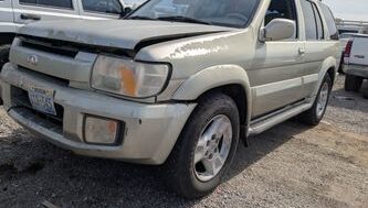 2001 INFINITI QX4 – DD3989