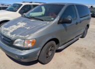 TOYOTA SIENNA 2000 – DD4171