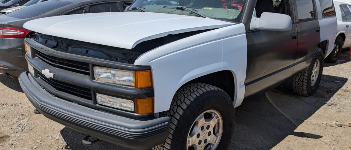 1999 CHEVY TAHOE – DD4119