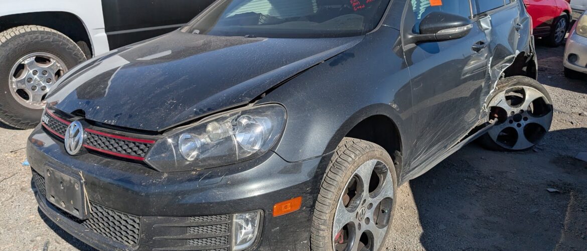 2011 VOLKSWAGEN GTI – DD4127