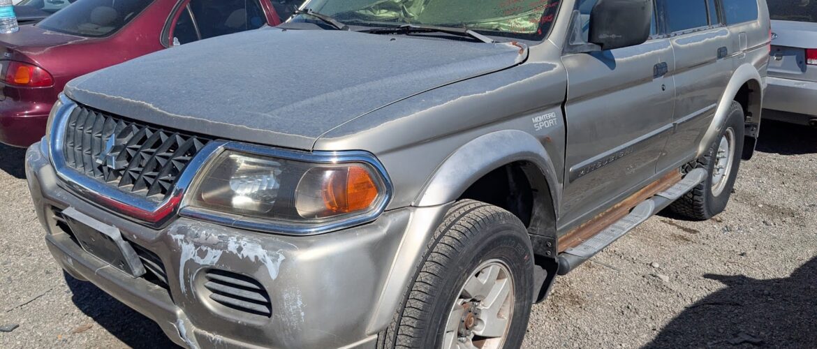 2002 MITSIBISHI MONTERO SPORT