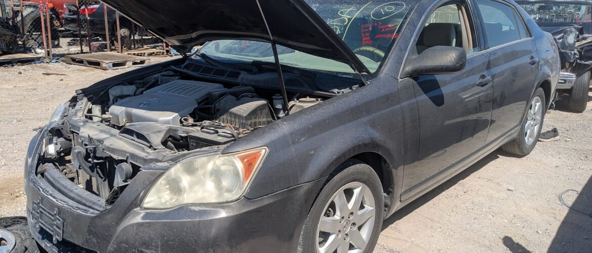 2008 TOYOTA AVALON – DD4165
