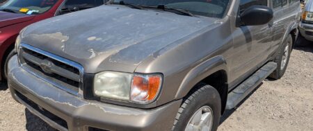 2002 NISSAN PATHFINDER – DD4205