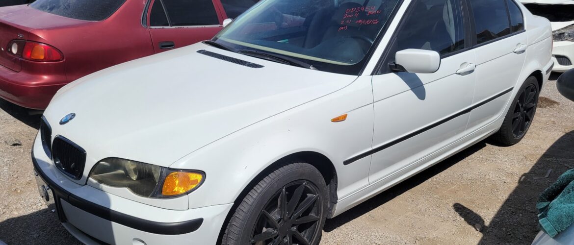 2004 BMW 325i – DD2954