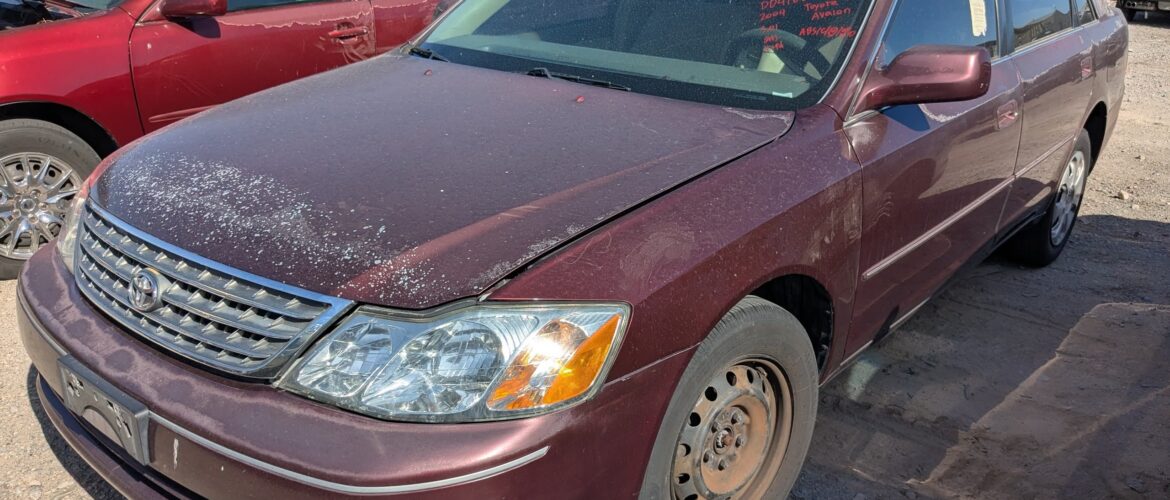 2004 TOYOTA AVALON – DD4168