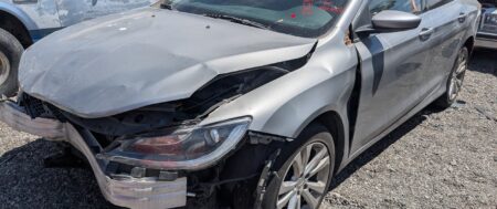 2015 CHRYSLER 200 – DD4212