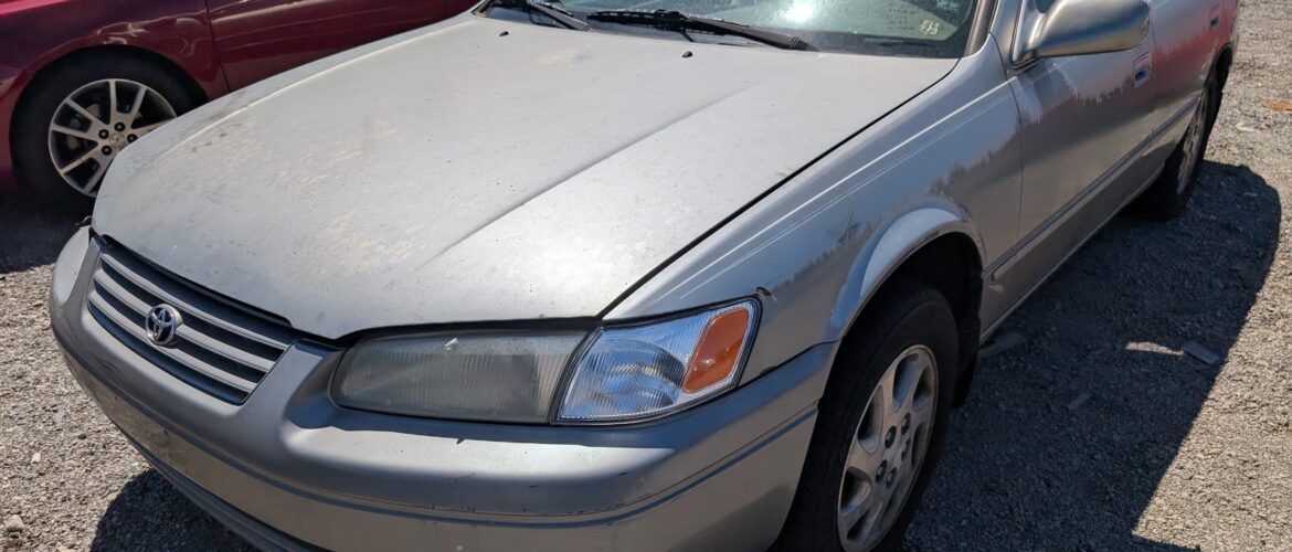 1998 TOYOTA CAMRY – DD4228