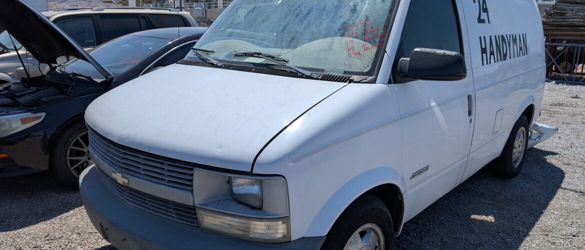 1998 CHEVY ASTRO – DD4236