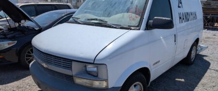 1998 CHEVY ASTRO – DD4236