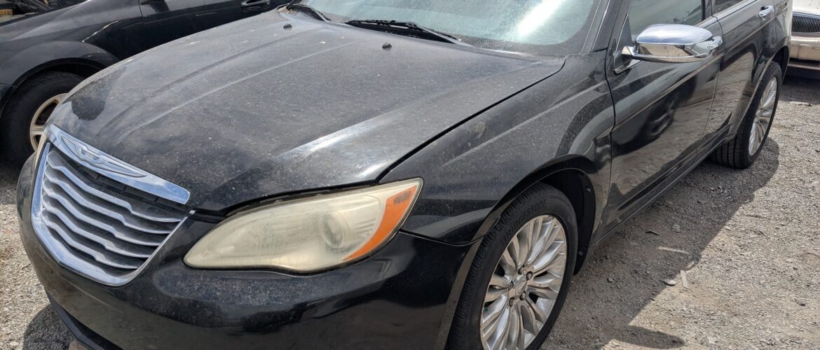 2013 CHRYSLER 200 – DD4322