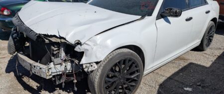 2012 CHRYSLER 300 – DD4337