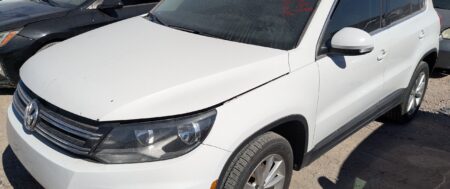 2017 VOLKSWAGEN TIGUAN – DD4258