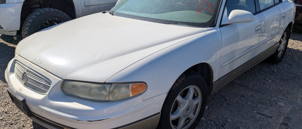 2004 BUICK REGAL – DD4299