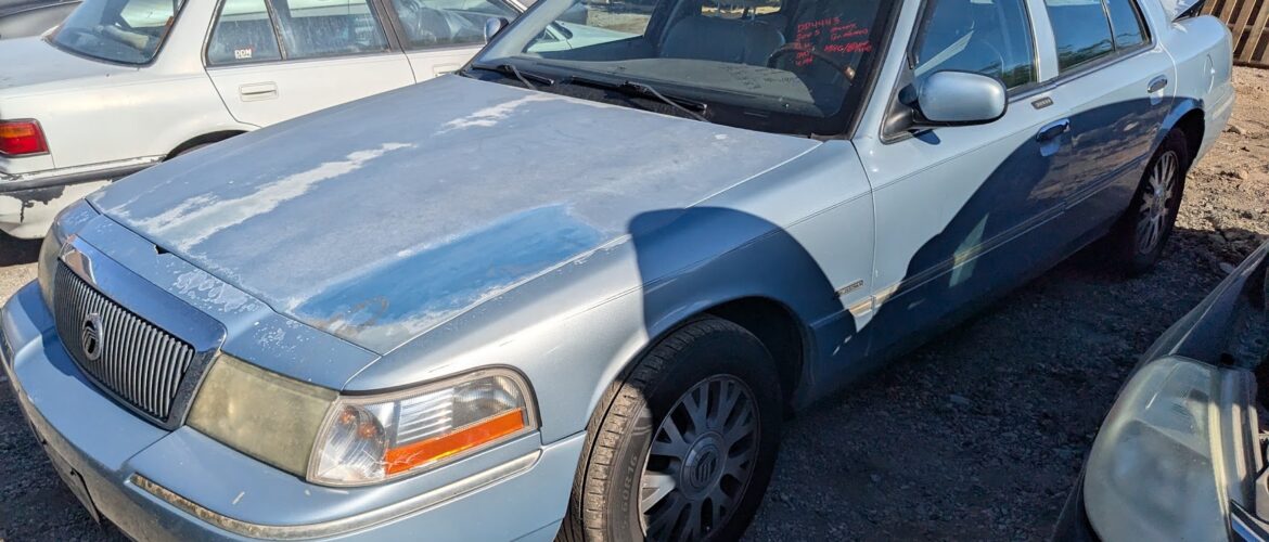 2005 MERCURY GRAND MARQUIS – DD4443