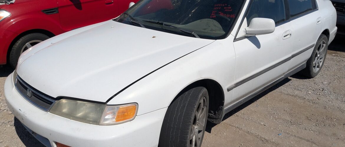 1997 HONDA ACCORD – DD4264