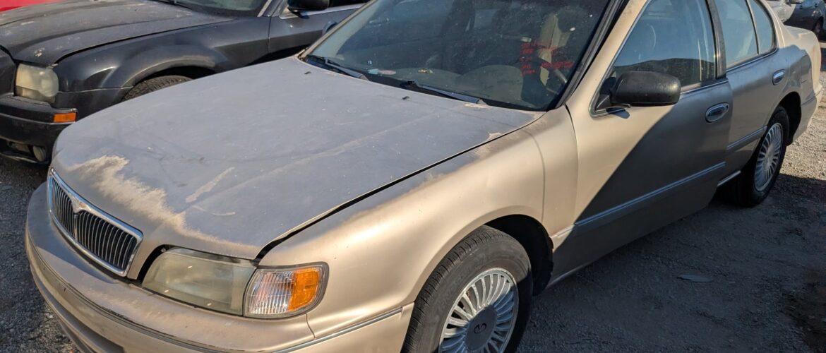 1998 INFINITI I30 – DD4354