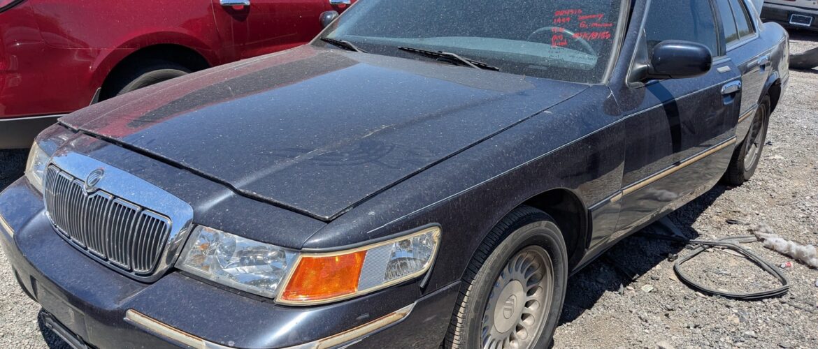 1999 MERCURY GRAND MARQUIS – DD4315