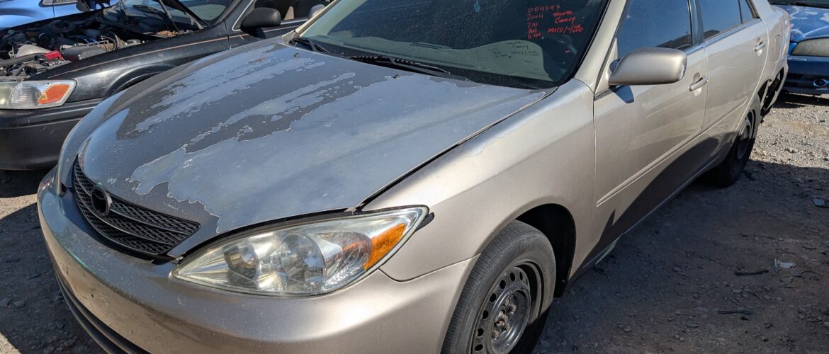 2004 TOYOTA CAMRY – DD4393