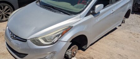 2016 HYUNDAI ELANTRA – DD4411