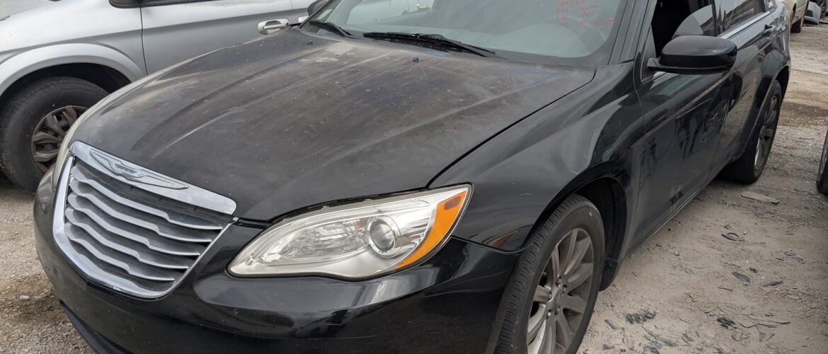2011 CHRYSLER 200 – DD4483
