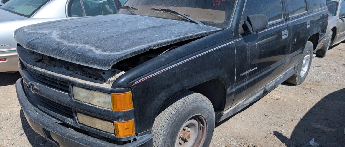 1999 CHEVY TAHOE – DD4519